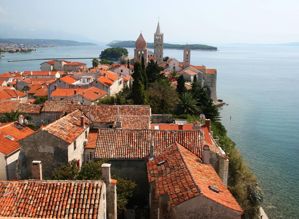 Hotel Istra Rab Town Luaran gambar