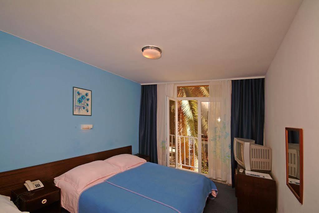 Hotel Istra Rab Town Bilik gambar
